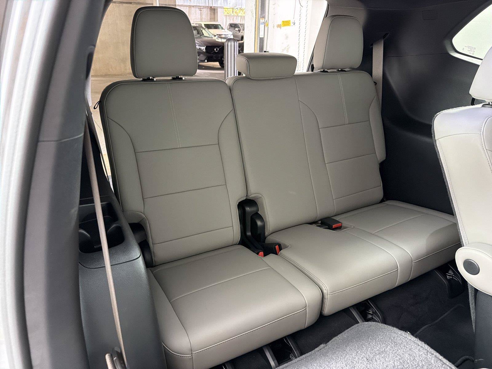 New 2026 GMC Acadia Elevation w/ Elevation Premium Package FWD image 13