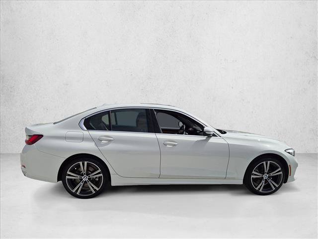 Used 2024 BMW 330i Sedan w/ Convenience Package RWD image 4