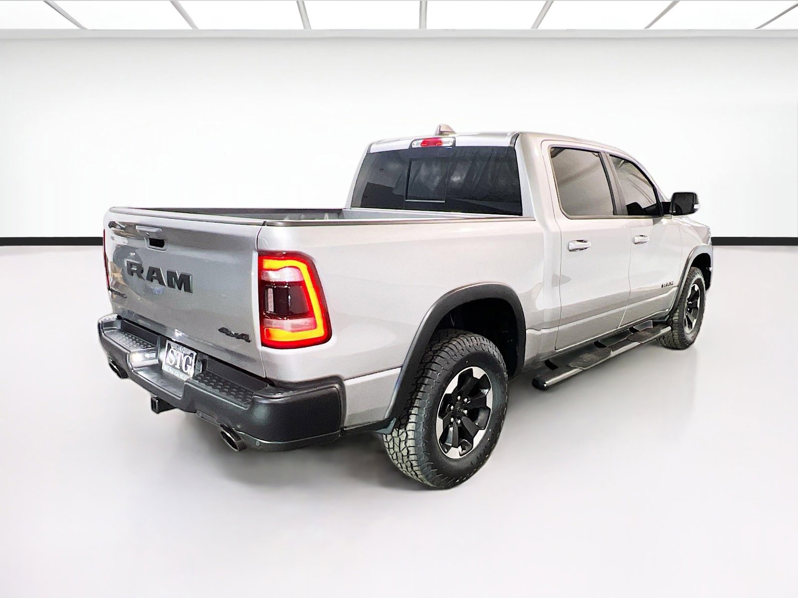 Used 2022 RAM 1500 Rebel w/ Rebel Level B Equipment Group AWD/4WD image 4