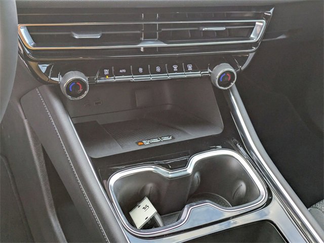 New 2026 Chevrolet Traverse LT w/ Sun and Wheel Package image 22