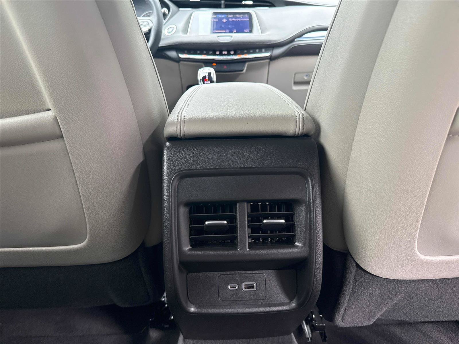 Used 2023 Cadillac XT4 Luxury FWD image 30
