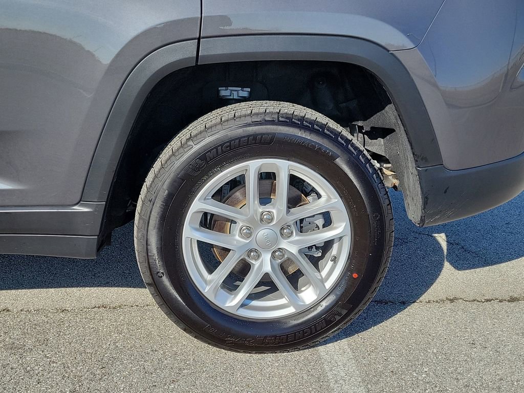 New 2025 Jeep Grand Cherokee Laredo X image 7