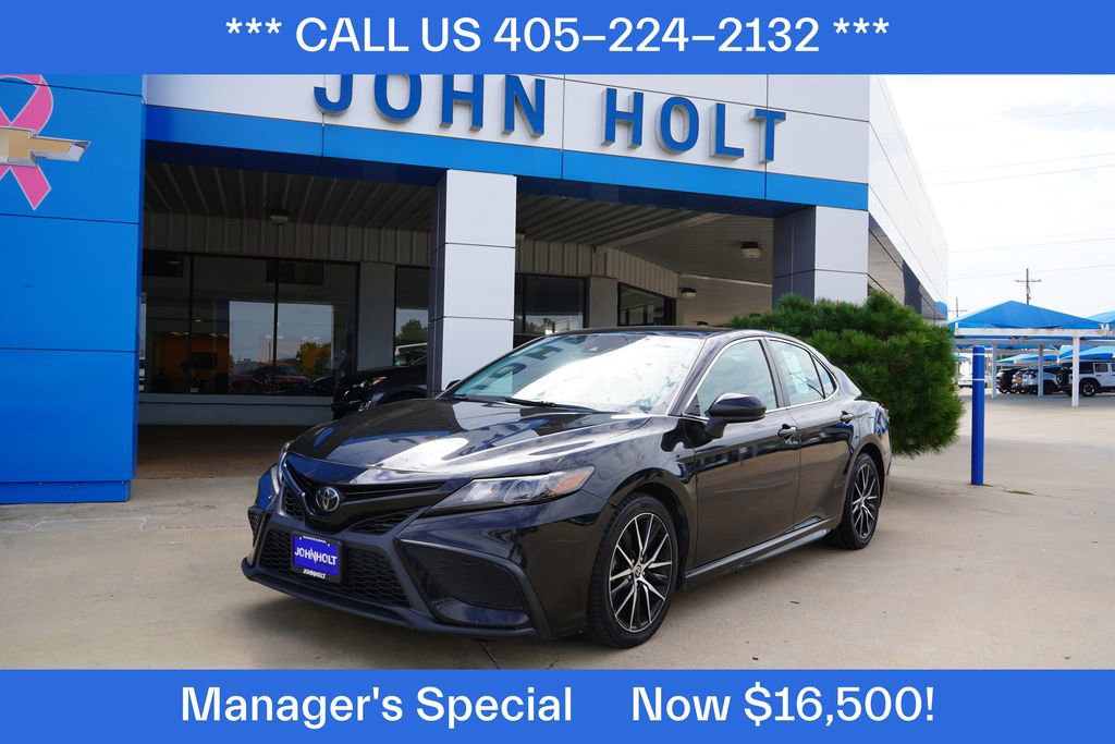 Used 2021 Toyota Camry SE