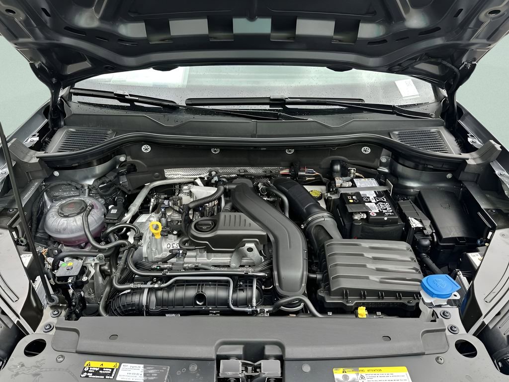 New 2026 Volkswagen Taos SEL image 26