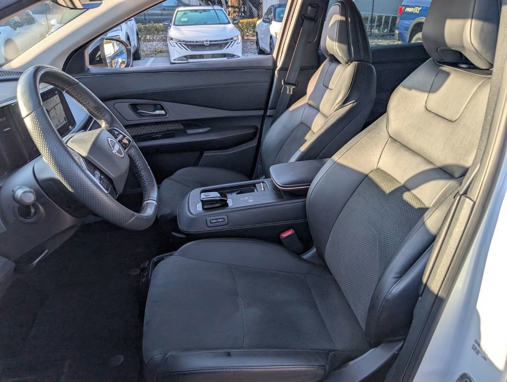 Certified 2023 Nissan Ariya AWD image 10