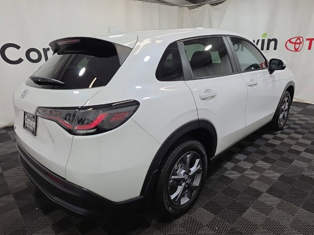 Used 2026 Honda HR-V LX image 10