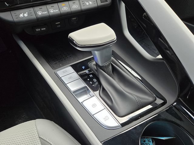 Used 2023 Hyundai Elantra Limited FWD image 15