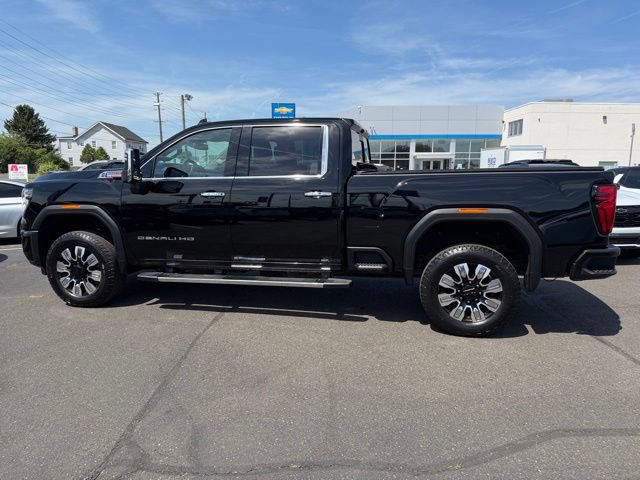 Used 2024 GMC Sierra 2500 Denali AWD/4WD image 6