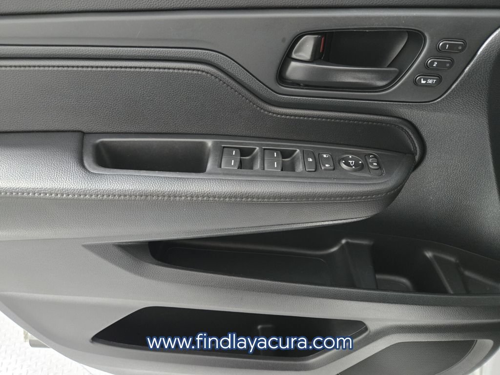 Used 2023 Honda Odyssey Sport image 21