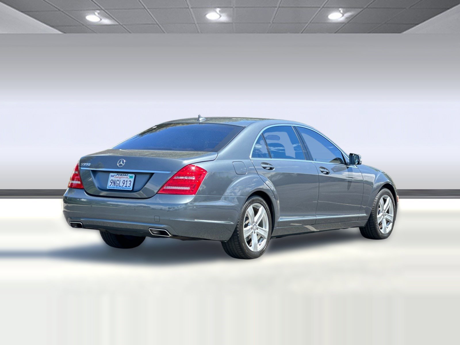 Used 2010 Mercedes-Benz S 550 image 8