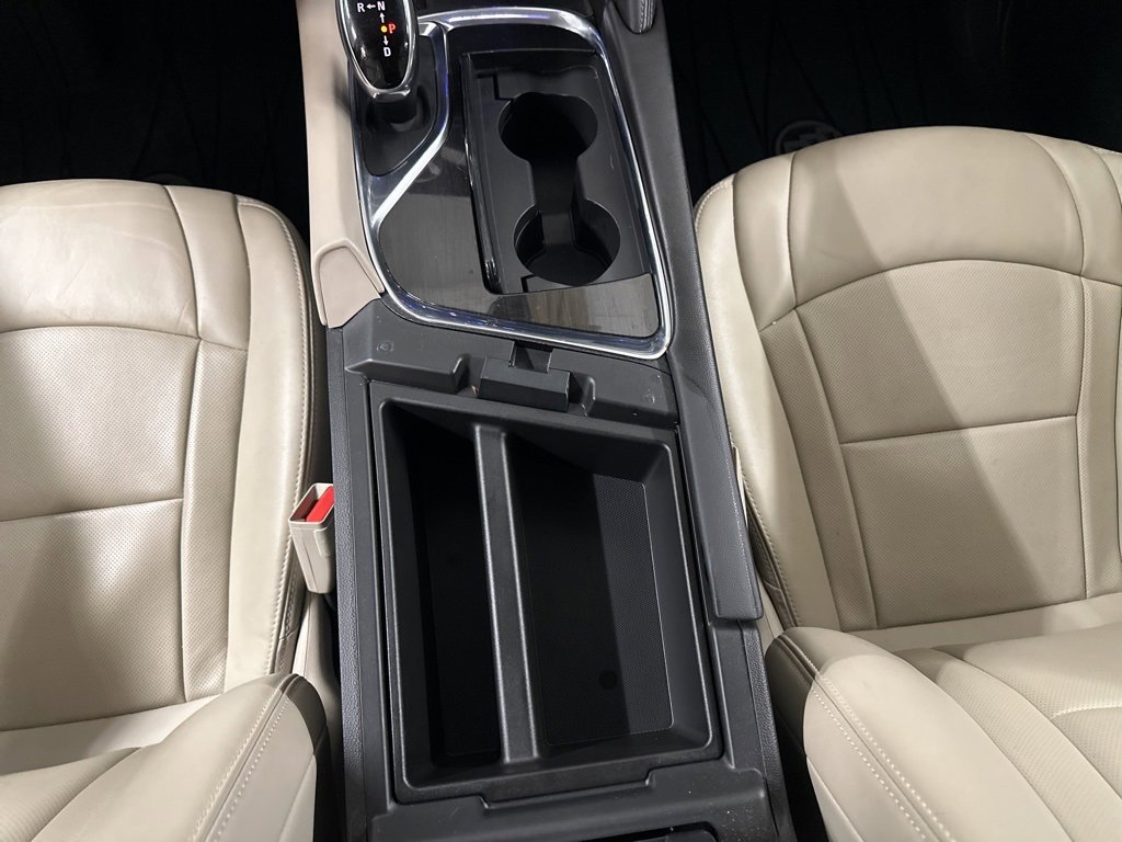 Used 2020 Buick Enclave Essence image 27