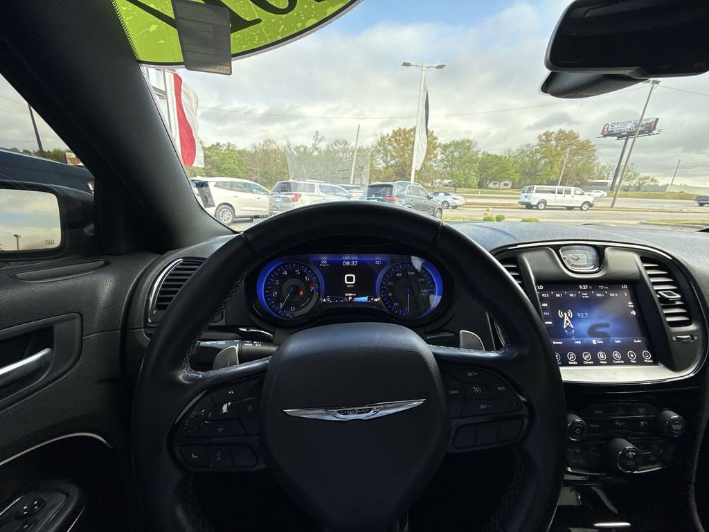 Used 2017 Chrysler 300 S w/ 300S Premium Group image 17