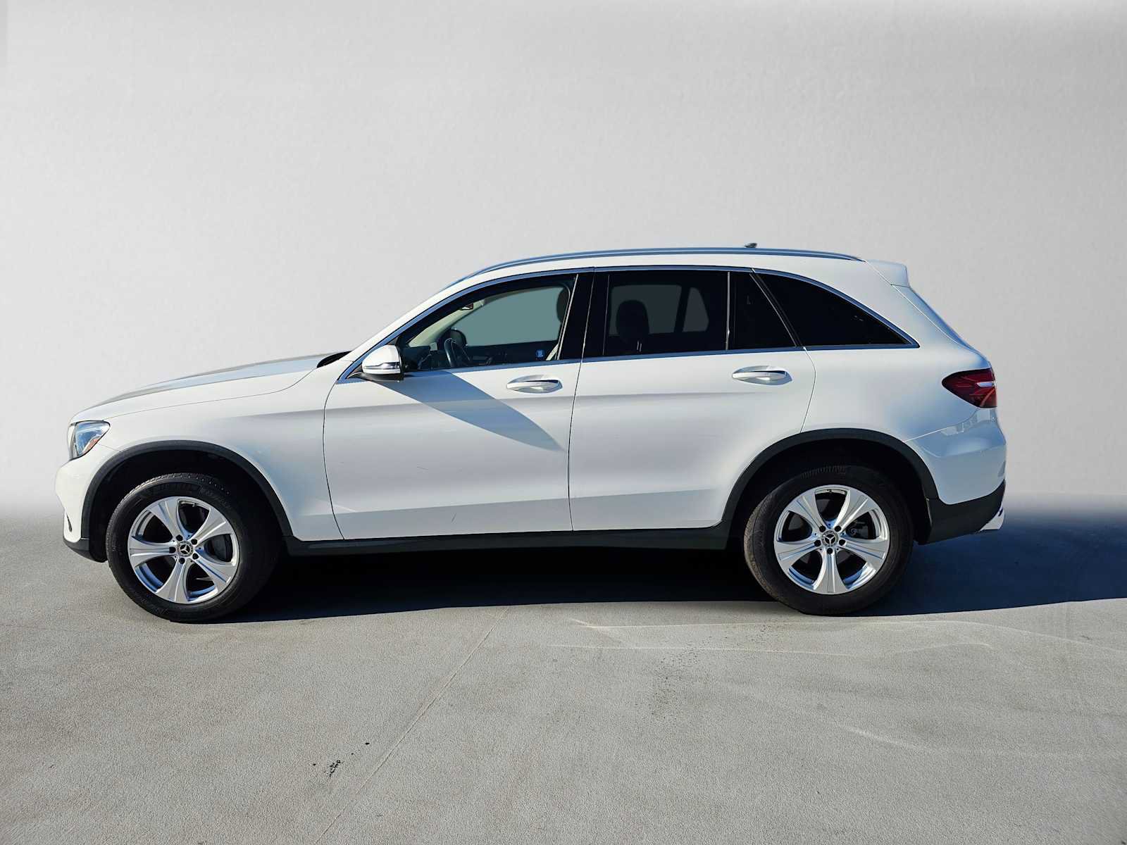 Used 2018 Mercedes-Benz GLC 300 4MATIC image 6