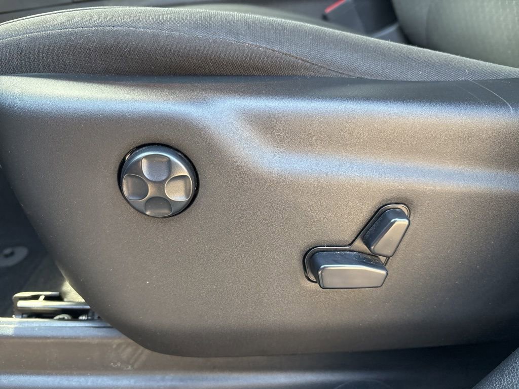 Used 2021 Jeep Grand Cherokee Laredo image 15