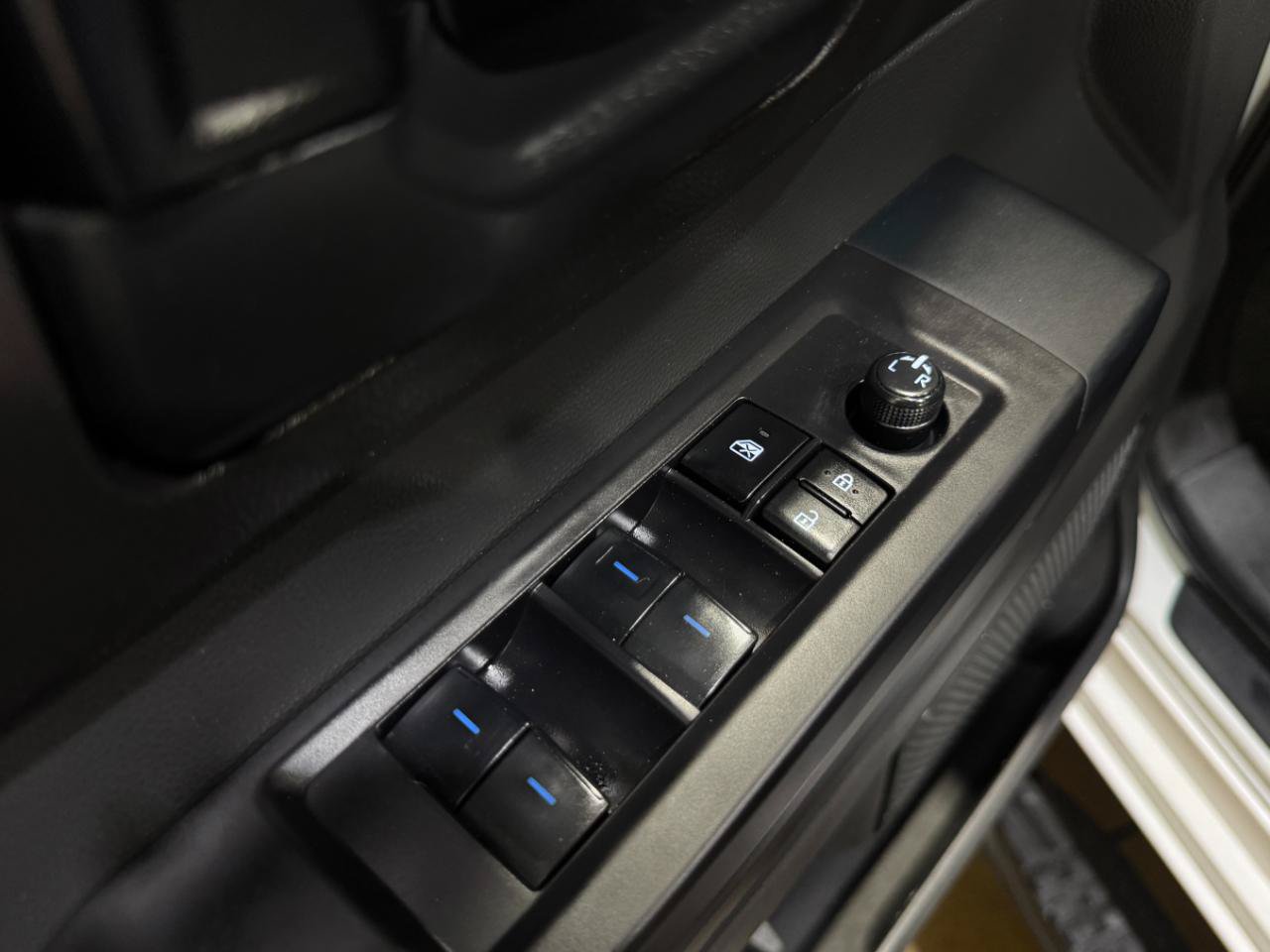 Used 2024 Toyota Tundra SR AWD/4WD image 24