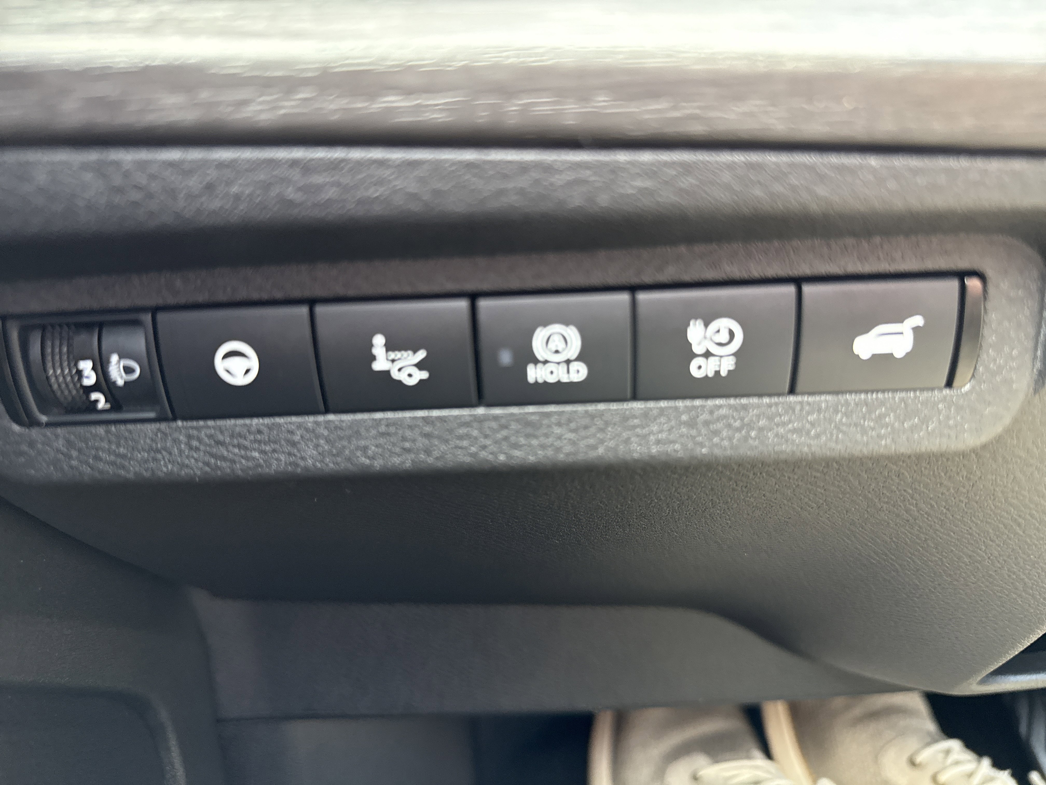 Certified 2024 Nissan Ariya AWD image 22
