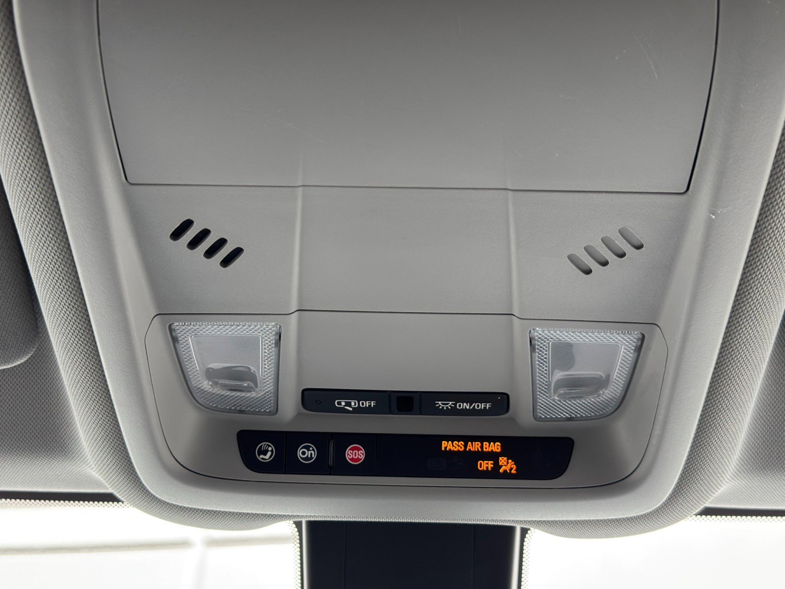 Used 2020 Chevrolet Equinox LS w/ LS Convenience Package FWD image 25