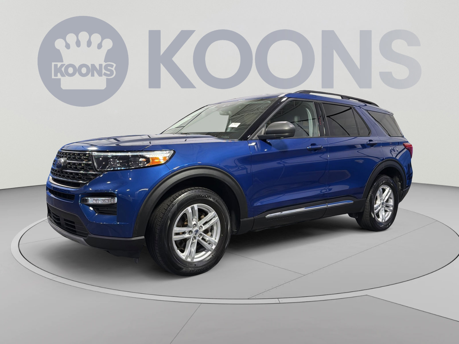 Used 2022 Ford Explorer XLT w/ Equipment Group 202A AWD/4WD image 1
