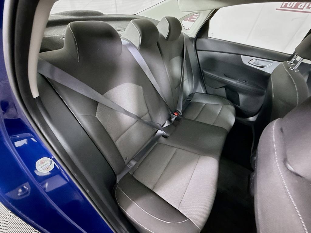 Used 2023 Kia Forte LXS FWD image 28