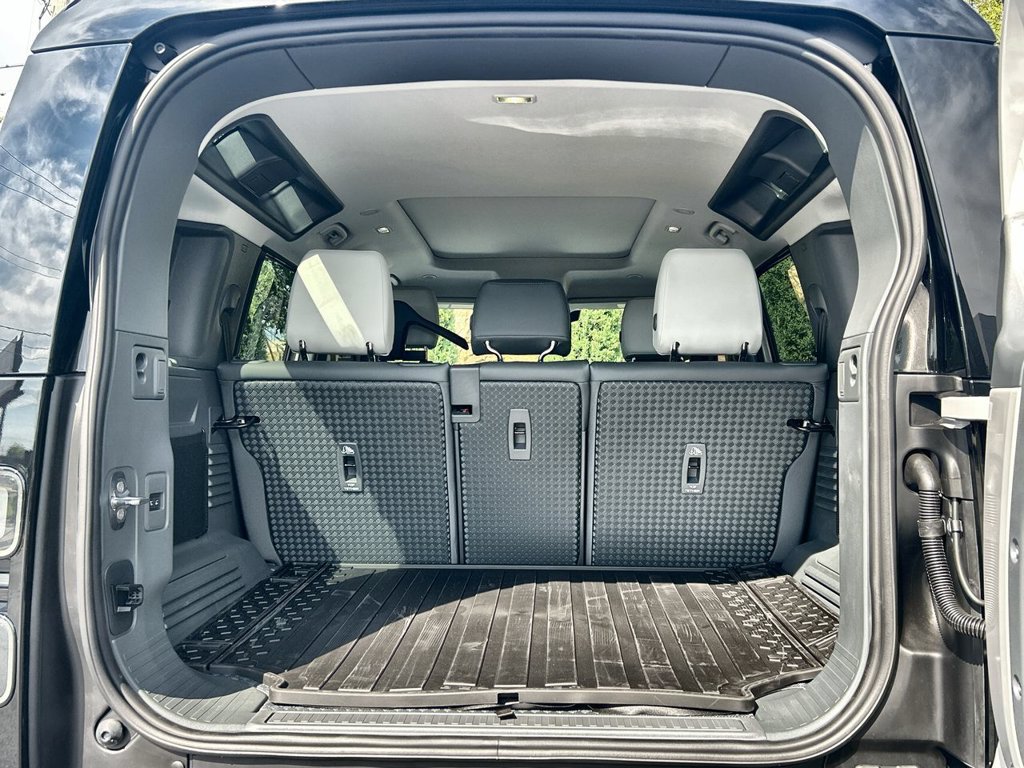 New 2026 Land Rover Defender 110 S AWD/4WD image 18