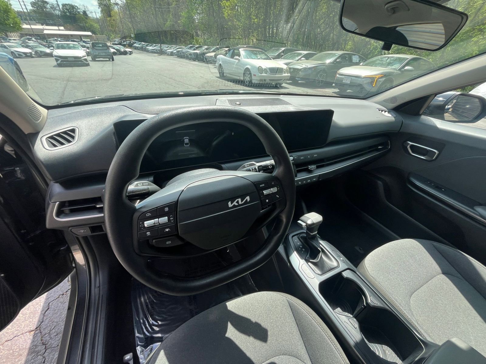 Used 2025 Kia K4 FWD image 29