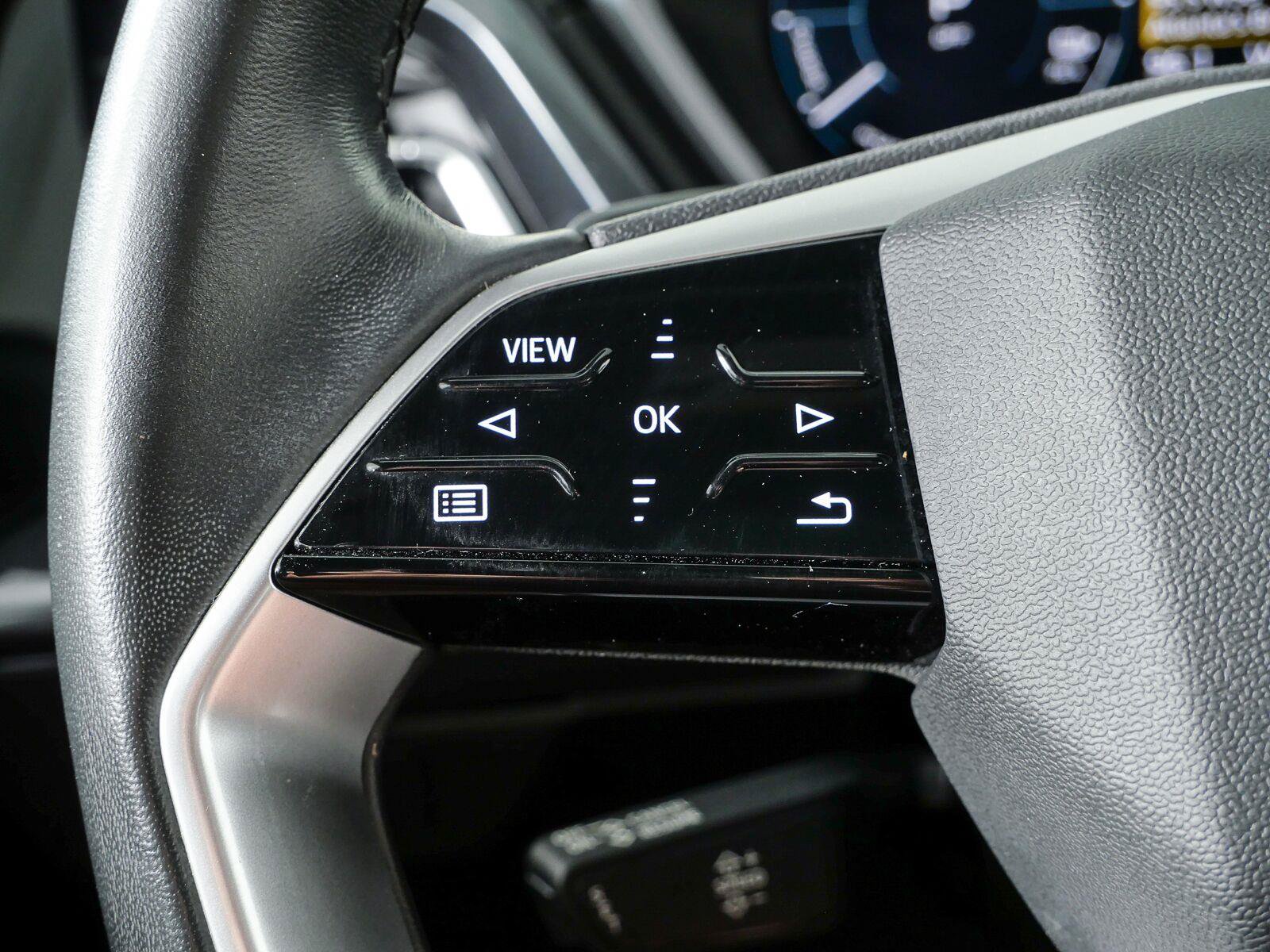 Used 2023 Audi Q4 e-tron Premium w/ Convenience Package AWD/4WD image 11