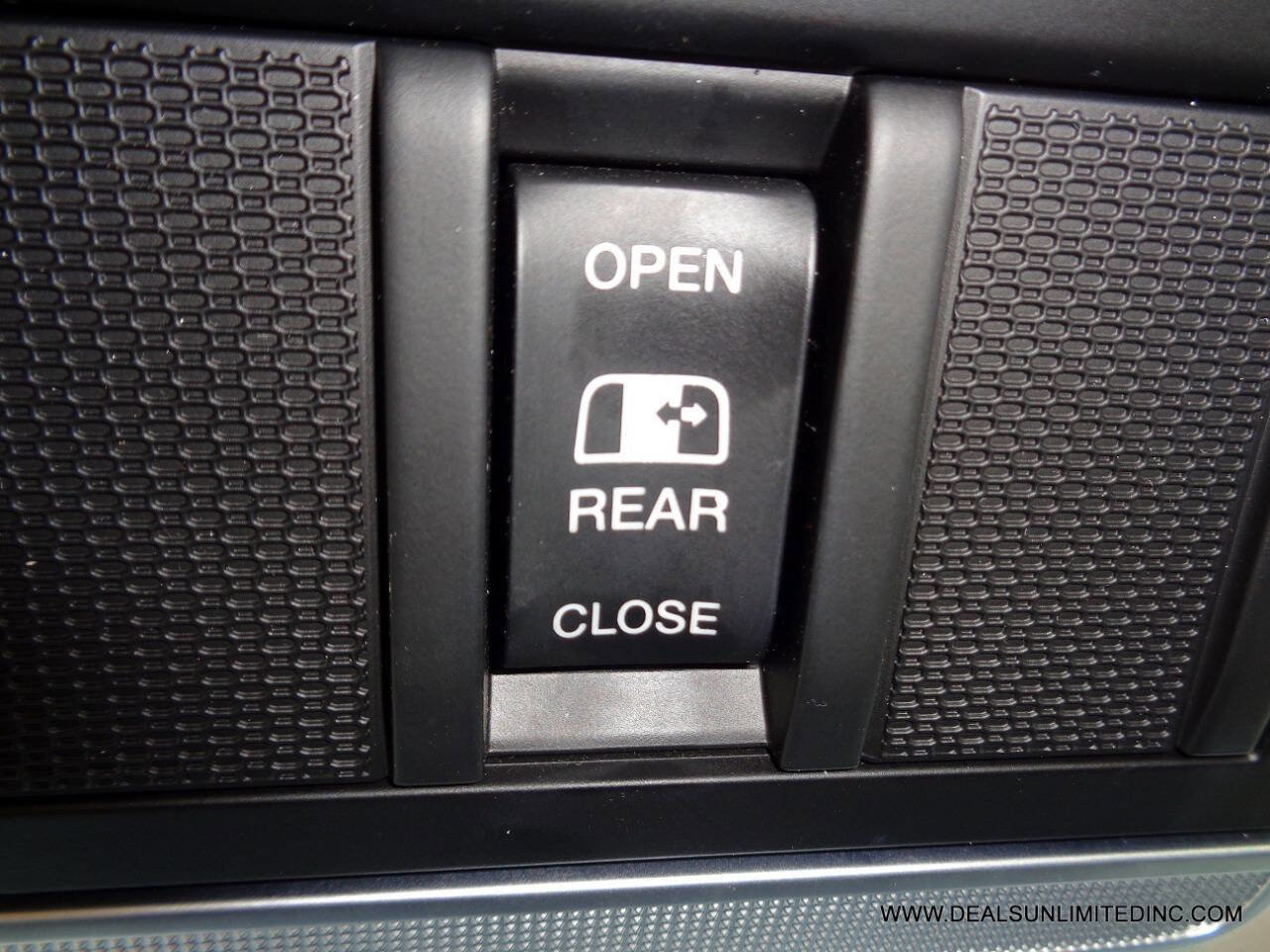 Used 2020 RAM 1500 Big Horn image 18