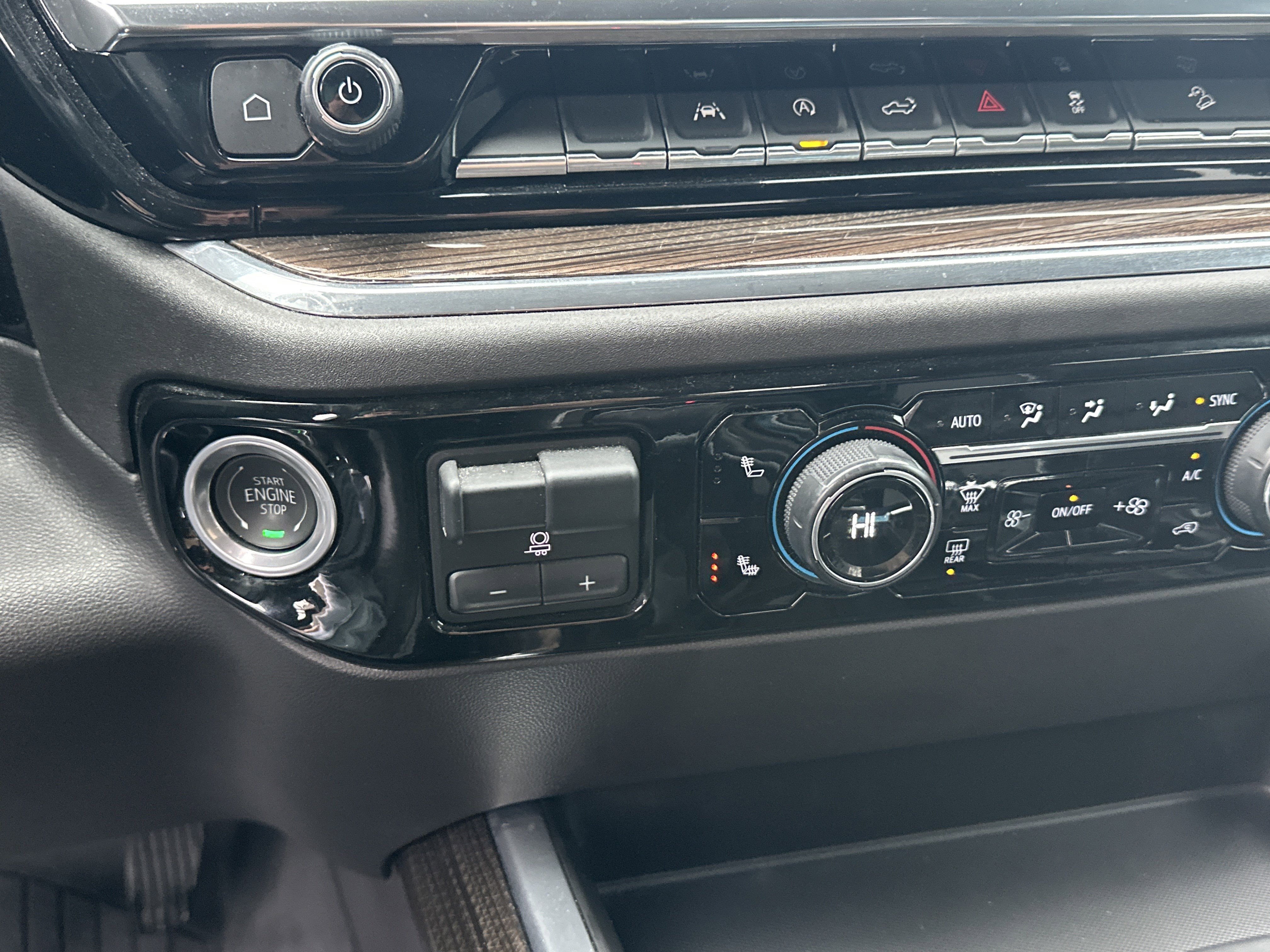 Certified 2024 Chevrolet Silverado 1500 LT Trail Boss image 30