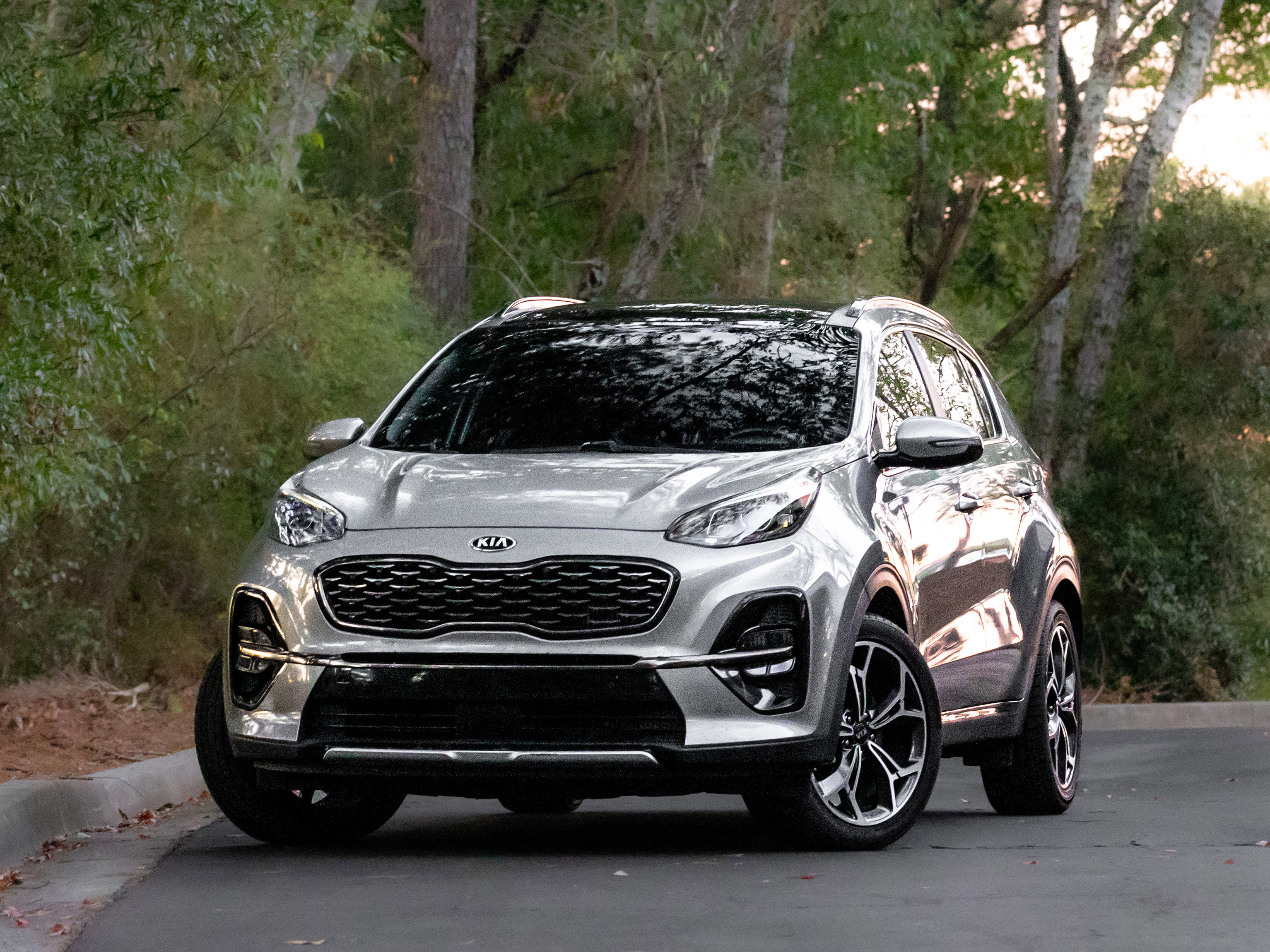 Used 2020 Kia Sportage SX image 2