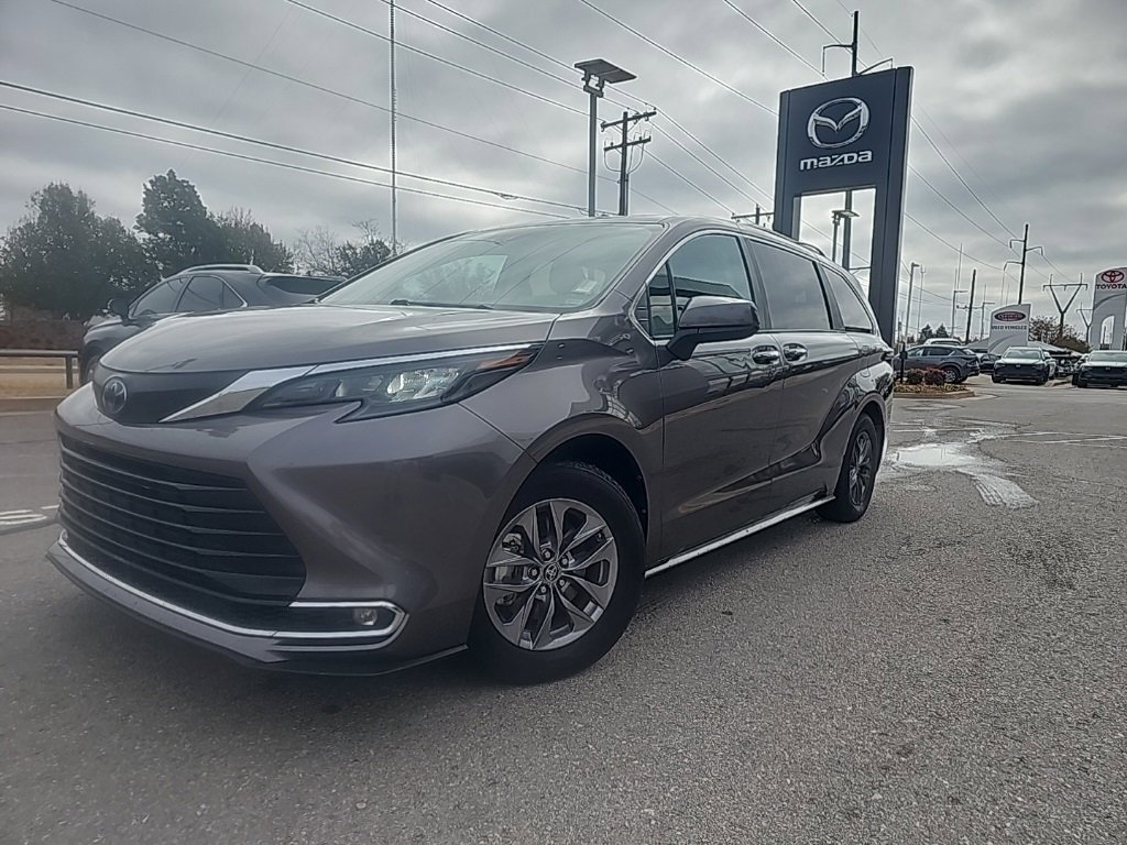 Used 2024 Toyota Sienna XLE