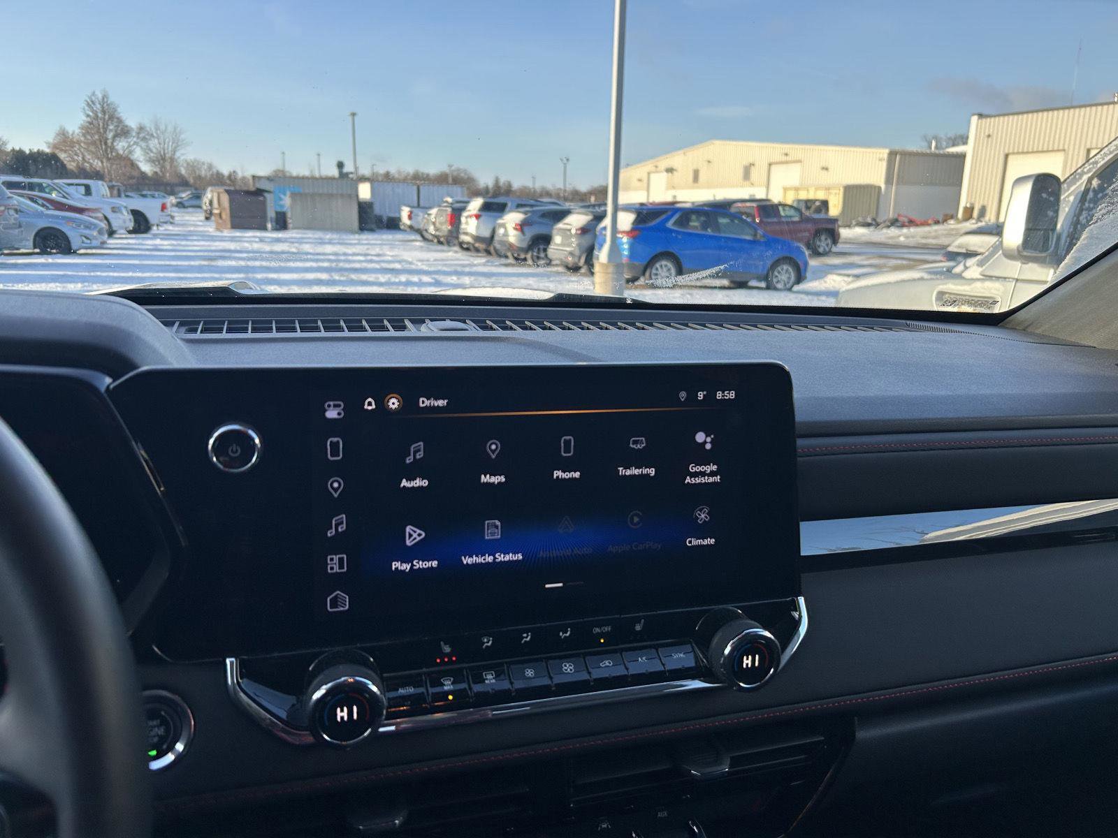 Used 2023 Chevrolet Colorado Z71 w/ Z71 Convenience Package 2 image 9