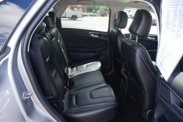 Used 2020 Ford Edge Titanium AWD/4WD image 24
