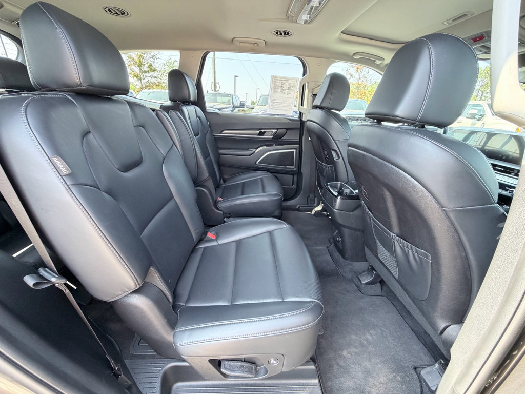 Used 2025 Kia Telluride S AWD/4WD image 27