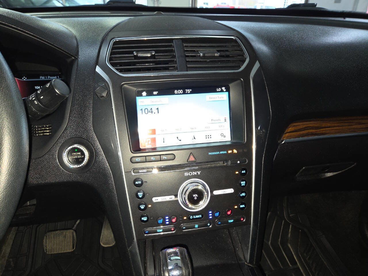 Used 2017 Ford Explorer Limited FWD image 36