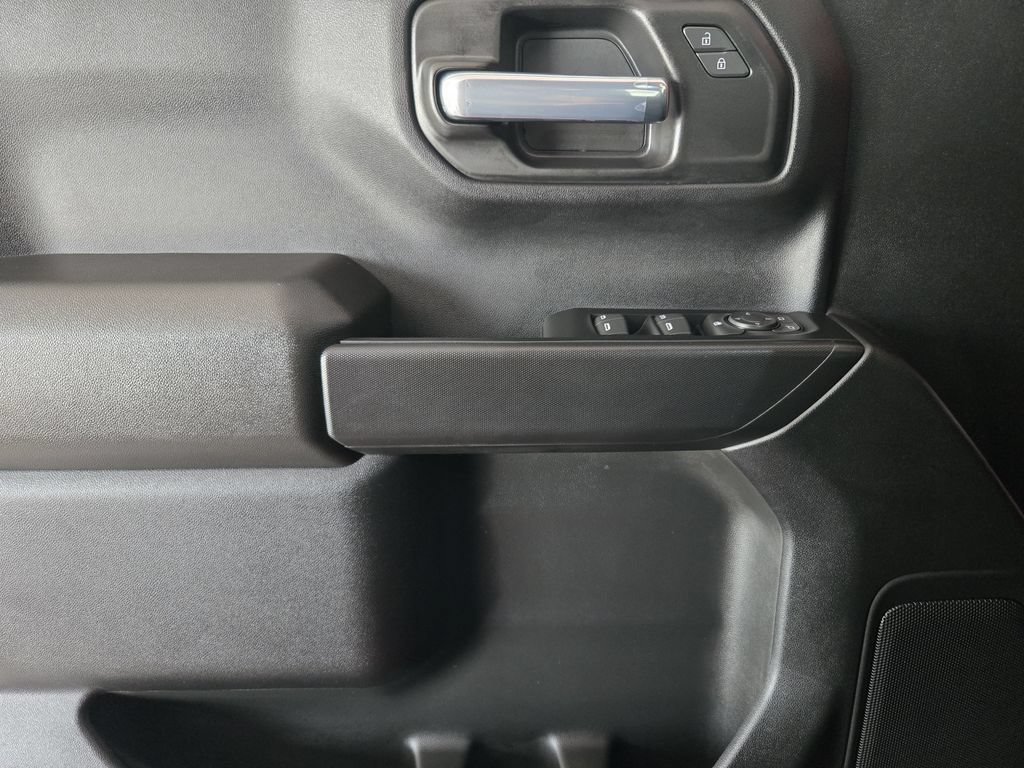 New 2026 Chevrolet Silverado 1500 Custom w/ LPO, Dark Essentials Package RWD image 24