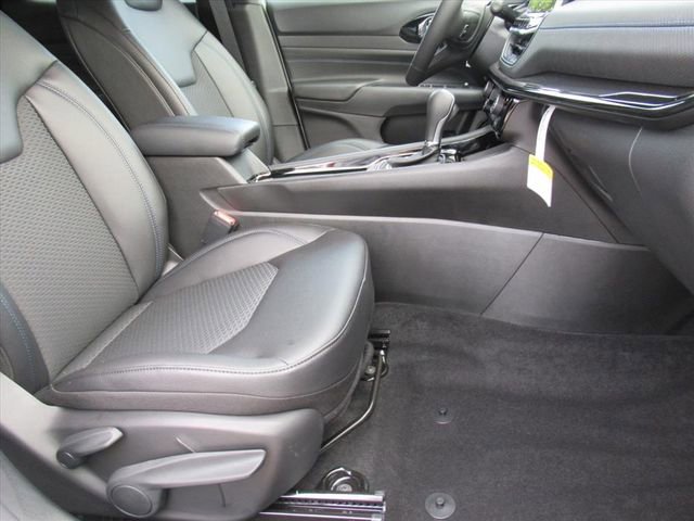 New 2026 Jeep Compass Latitude image 9