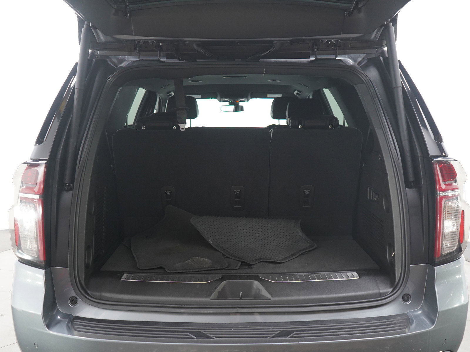 Used 2021 Chevrolet Tahoe Z71 w/ Luxury Package image 17