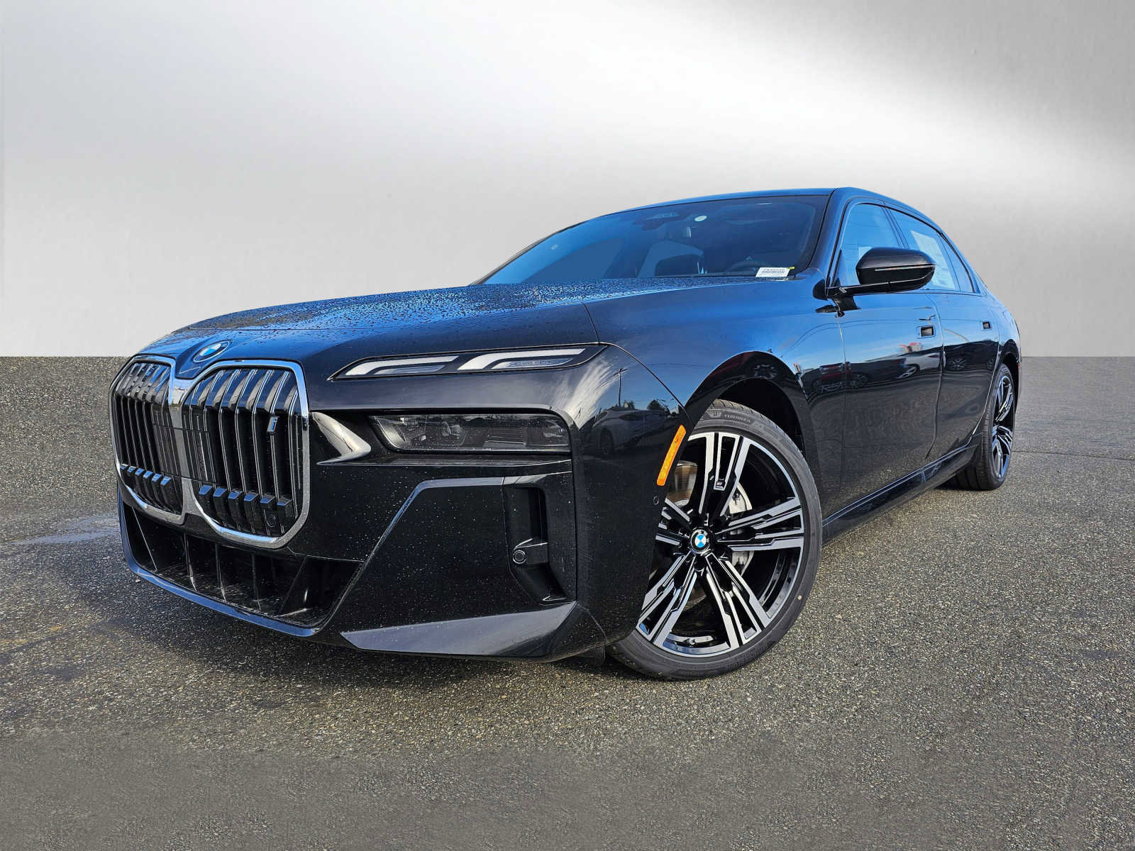 New 2024 BMW i7 xDrive60 image 2