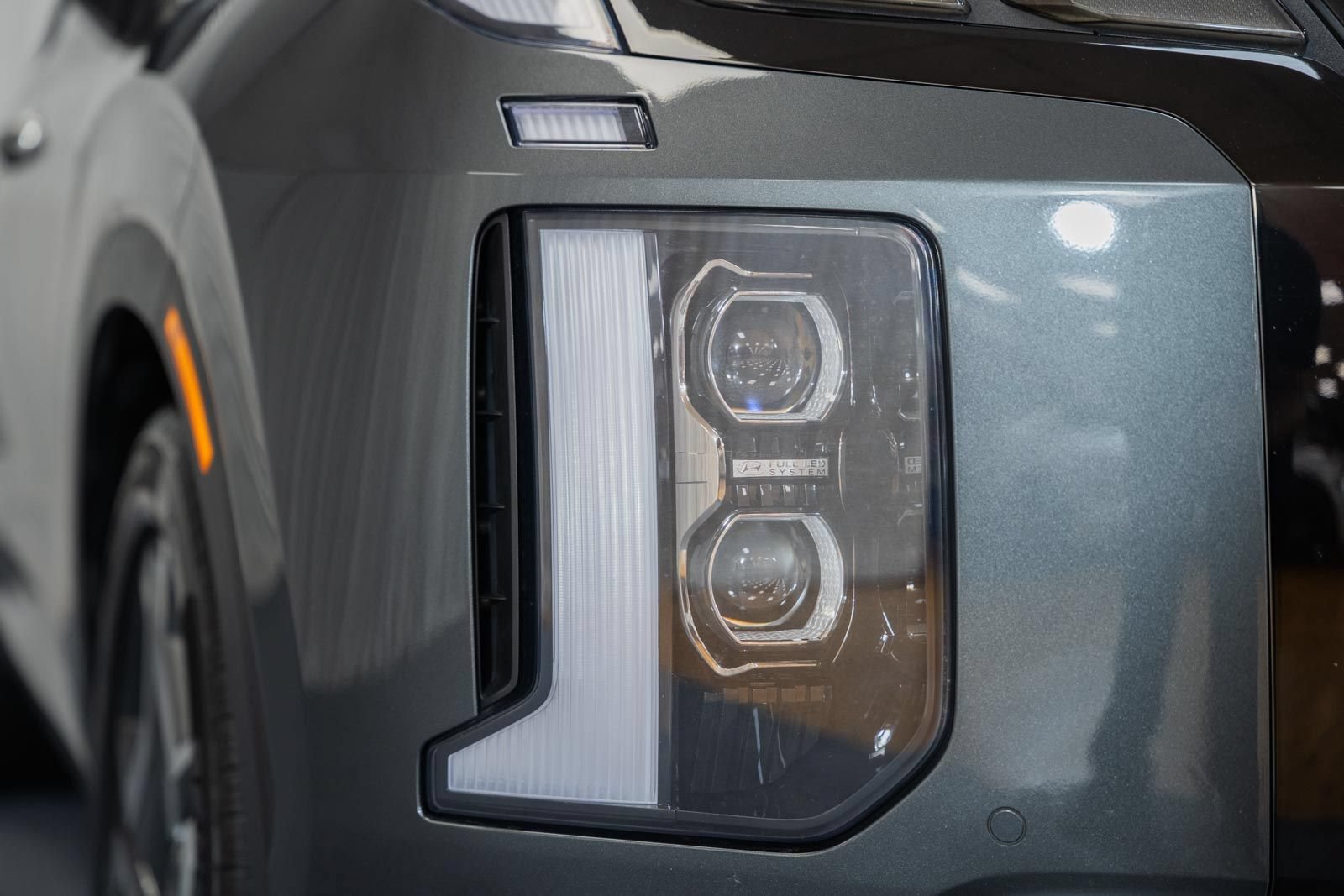 Used 2023 Hyundai Palisade Limited FWD image 12