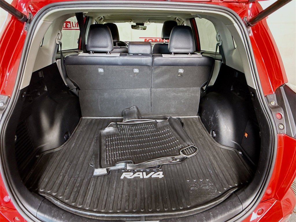 Used 2017 Toyota RAV4 Limited image 28
