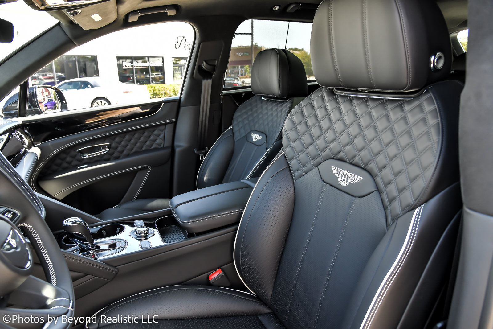 Certified 2023 Bentley Bentayga Plug-In Hybrid AWD/4WD image 26