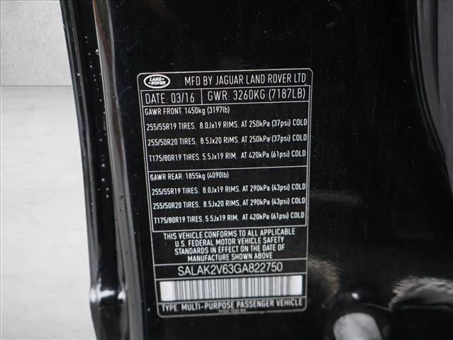 Used 2016 Land Rover LR4 HSE LUX AWD/4WD image 30