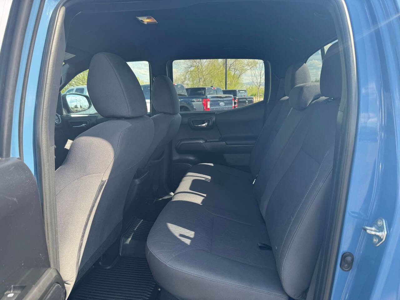 Used 2019 Toyota Tacoma TRD Off-Road AWD/4WD image 26