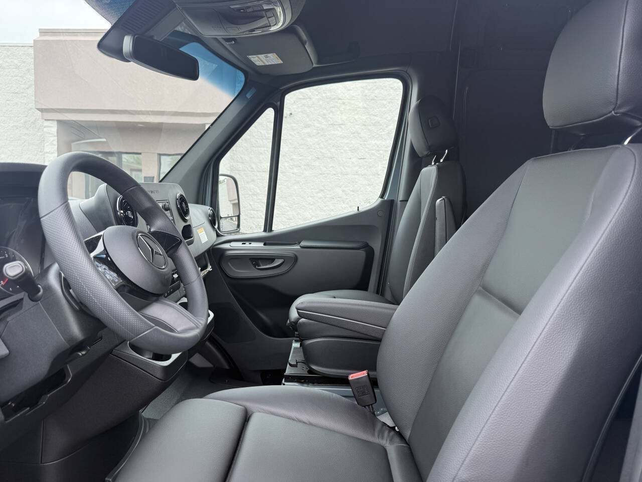Used 2026 Mercedes-Benz Sprinter 2500 image 17