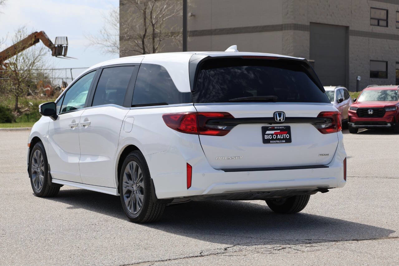 Used 2026 Honda Odyssey Touring image 11