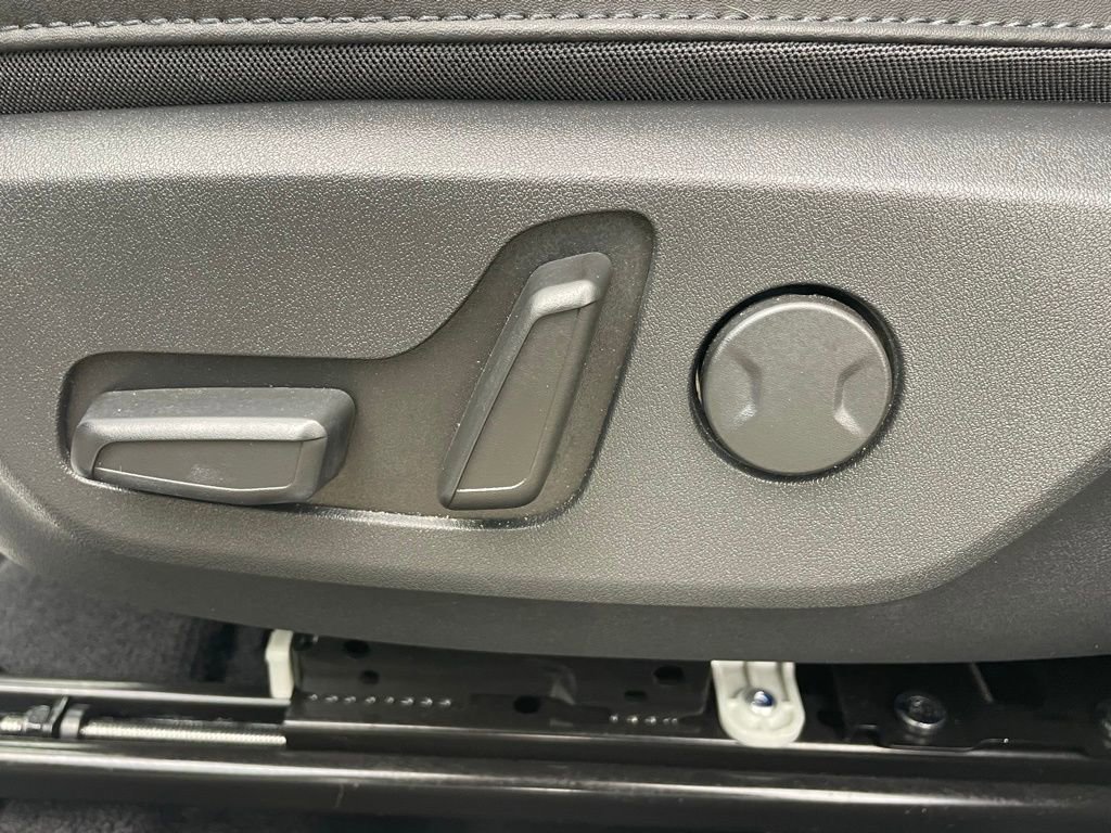 Certified 2024 Kia Niro EX Touring FWD image 24