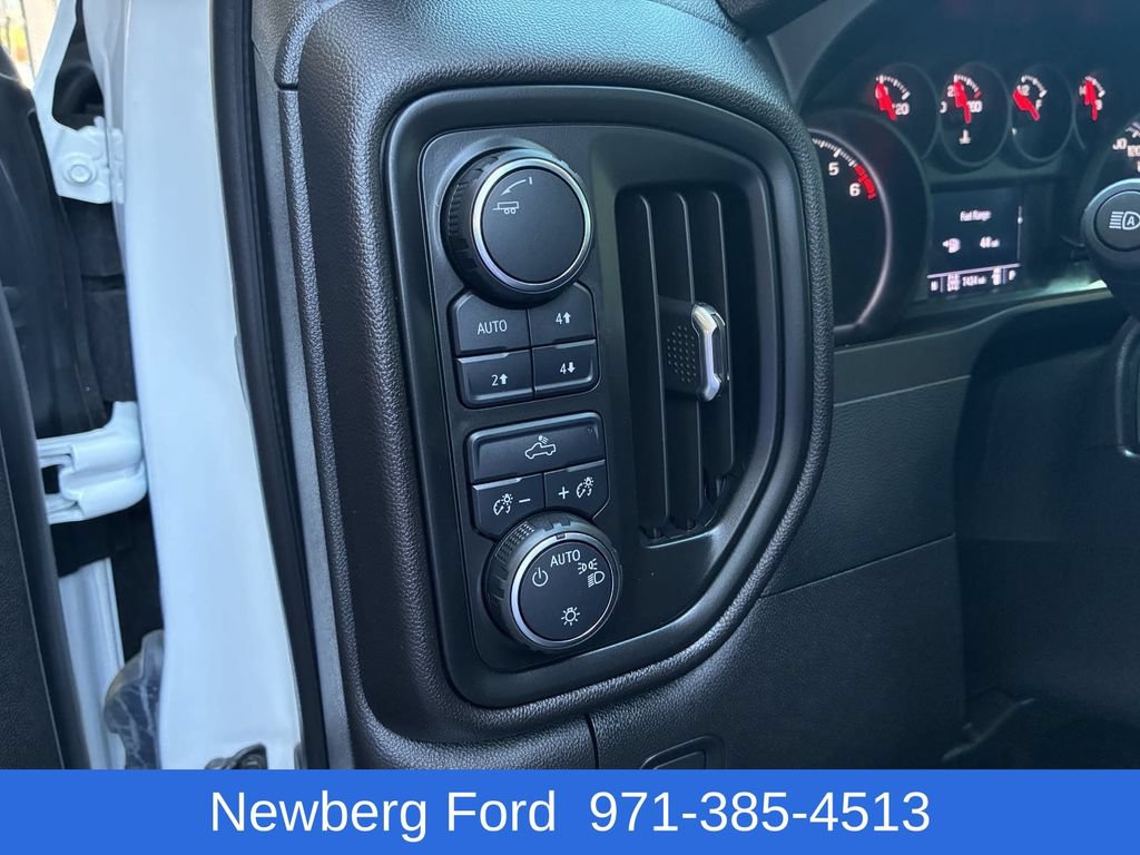 Used 2024 Chevrolet Silverado 1500 W/T w/ Z71 Off-Road Package AWD/4WD image 15