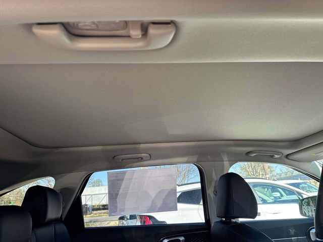 New 2026 Kia Sorento S w/ S Panoramic Sunroof Package FWD image 16