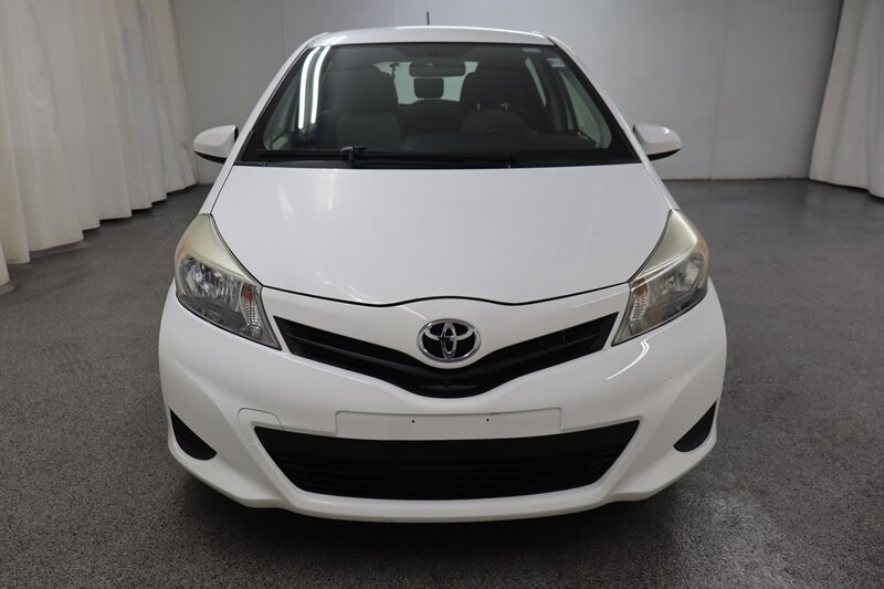 Used 2014 Toyota Yaris LE FWD image 2