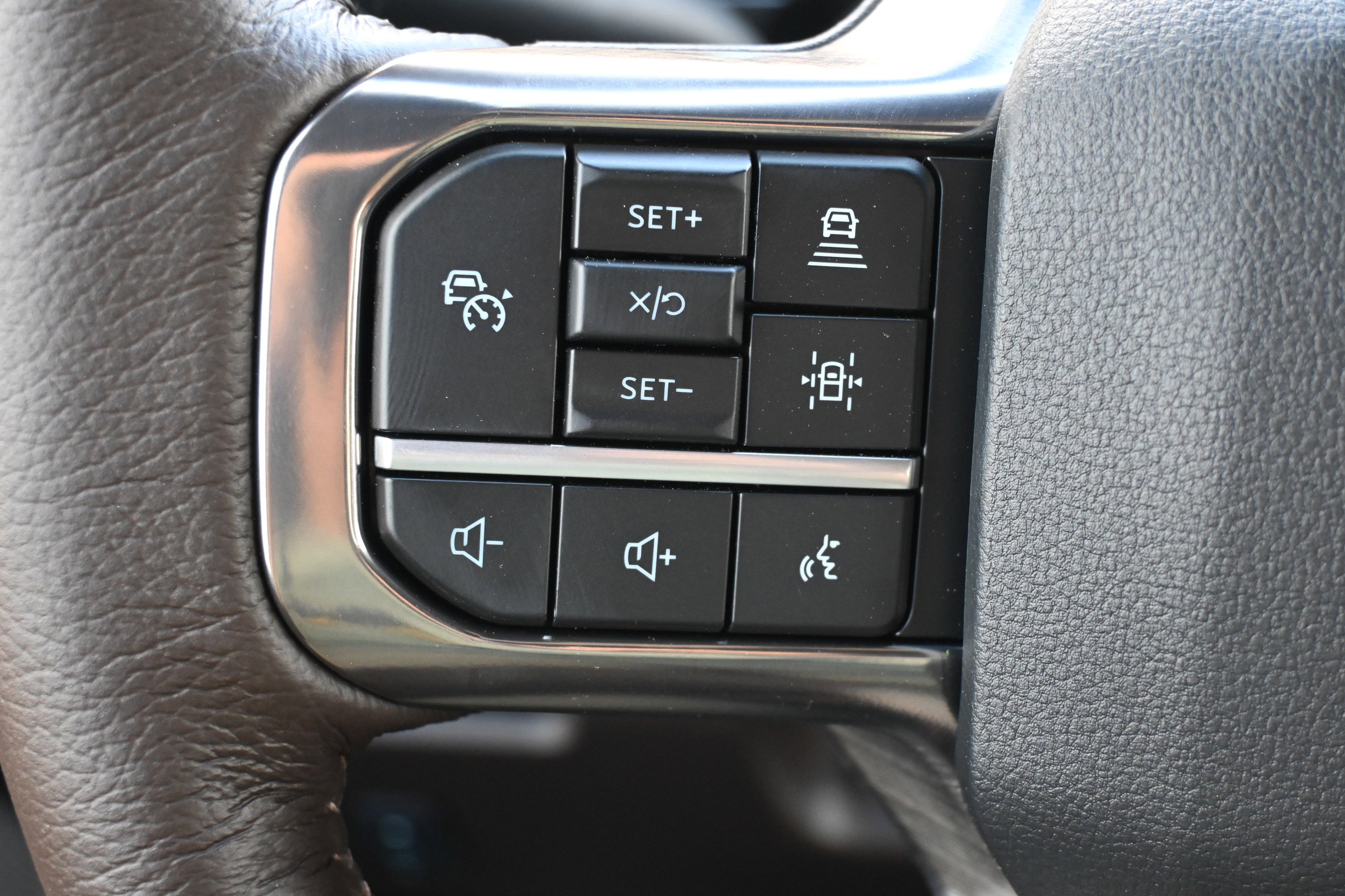 New 2026 Ford F350 King Ranch w/ Chrome Package image 17